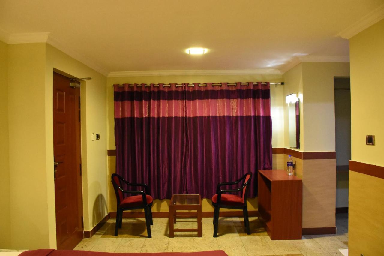 Everest Park Residency Tiruchirappalli Exterior photo